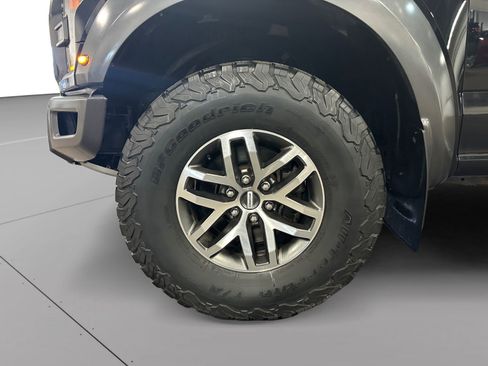 Used 2017 Ford F150 Raptor w/ Equipment Group 802A Luxury AWD/4WD image 13