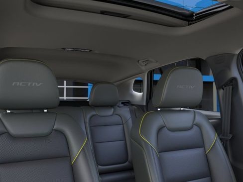 New 2026 Chevrolet Trax ACTIV w/ Sunroof Package FWD image 24