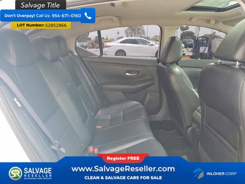 Used 2022 Nissan Sentra SR w/ SR Premium Package FWD image 13