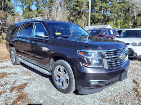 Used 2015 Chevrolet Suburban LTZ image 1