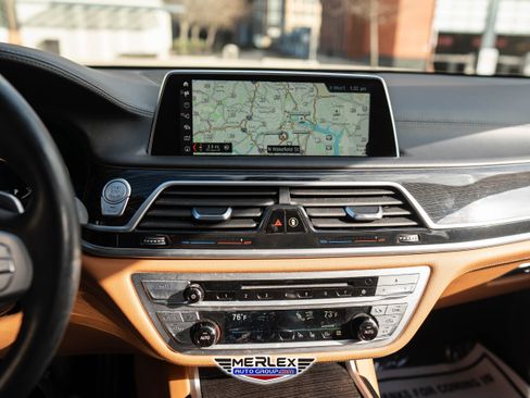 Used 2019 BMW 750i xDrive xDrive M SPORT LINE w/ Executive Package image 29