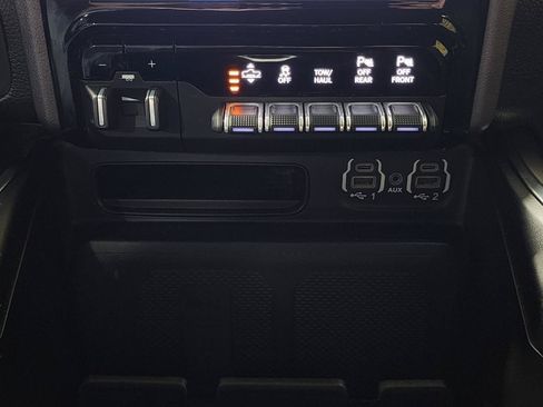 Used 2023 RAM 1500 Laramie AWD/4WD image 25