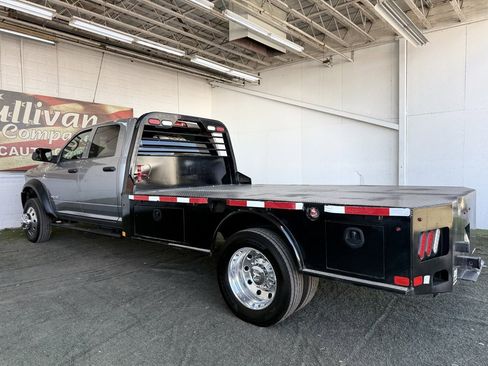 Used 2022 RAM 4500 Tradesman w/ Chrome Appearance Group image 15