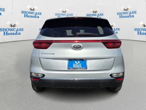 Used 2022 Kia Sportage LX image 7
