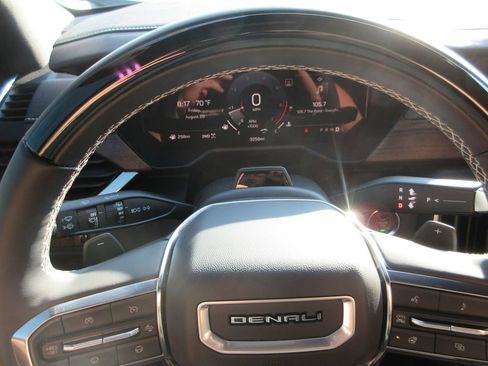 Certified 2026 GMC Acadia Denali Ultimate w/ LPO, All-Weather Package AWD/4WD image 34