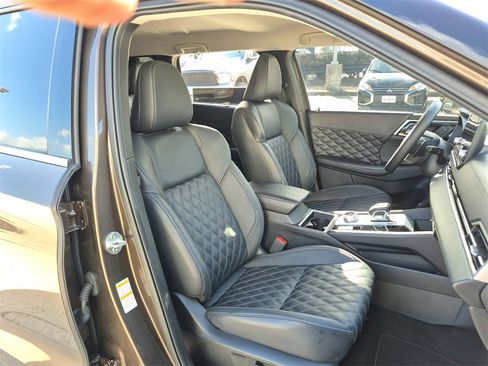 Used 2024 Mitsubishi Outlander SEL image 46