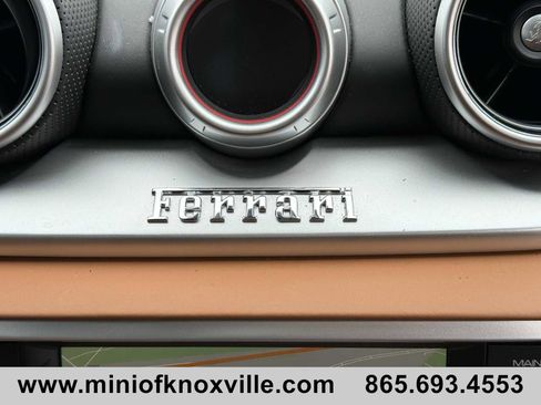 Used 2016 Ferrari California T image 22