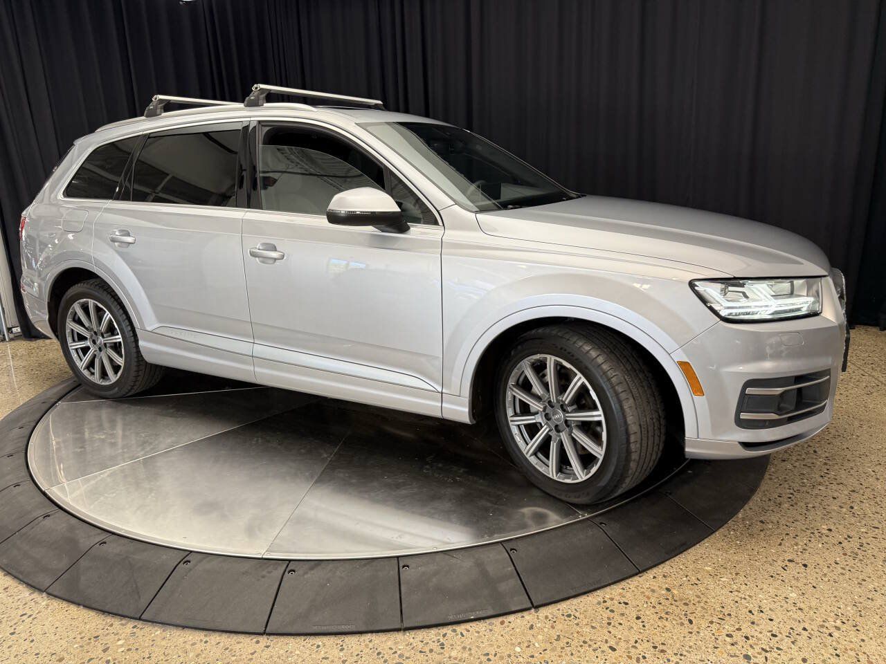 Used 2018 Audi Q7 3.0T Premium Plus AWD/4WD image 11