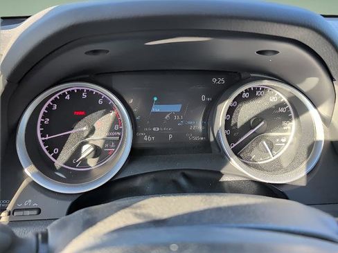 Used 2021 Toyota Camry LE image 10