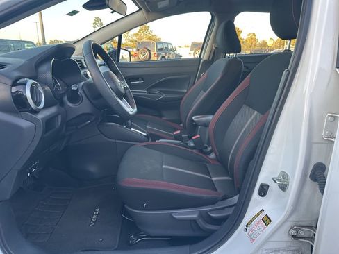 Used 2024 Nissan Versa SR image 14