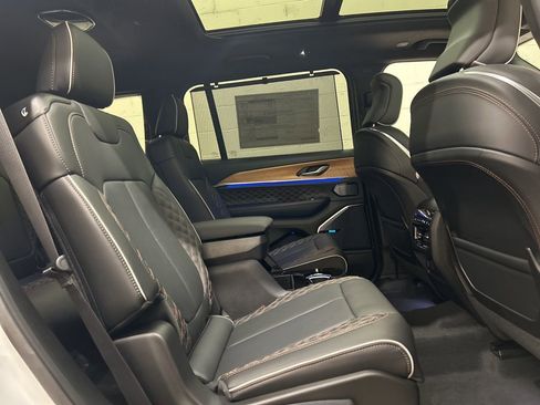 New 2026 Jeep Grand Cherokee L Summit image 11