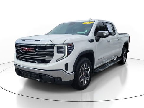 Used 2023 GMC Sierra 1500 SLT w/ SLT Premium Package RWD image 2