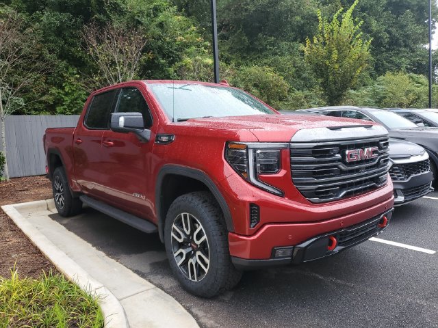 Used 2023 GMC Sierra 1500 AT4 w/ AT4 Premium Package AWD/4WD image 3