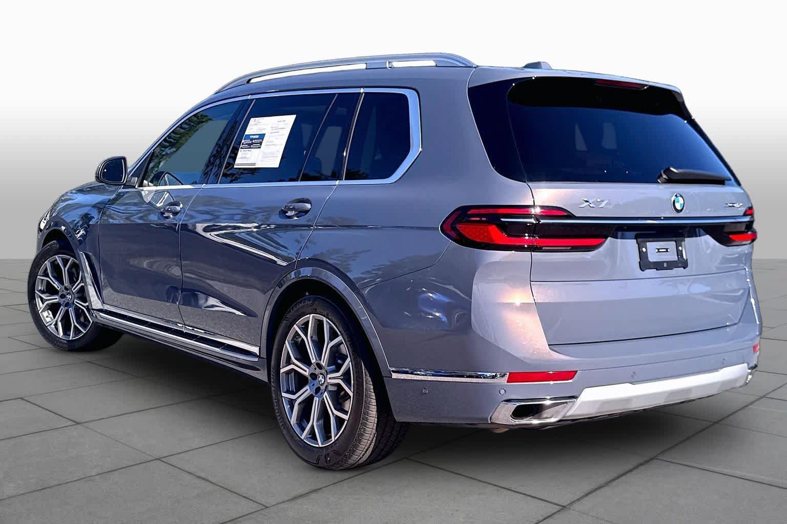 Used 2026 BMW X7 xDrive40i AWD/4WD image 12