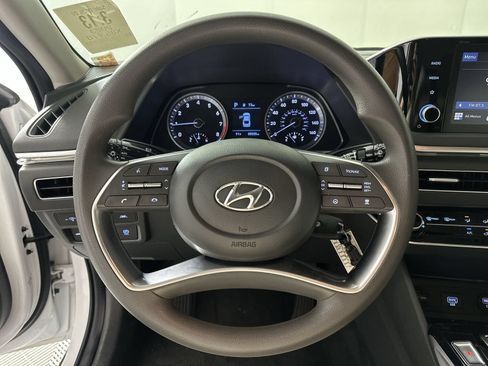 Used 2023 Hyundai Sonata SE FWD image 14