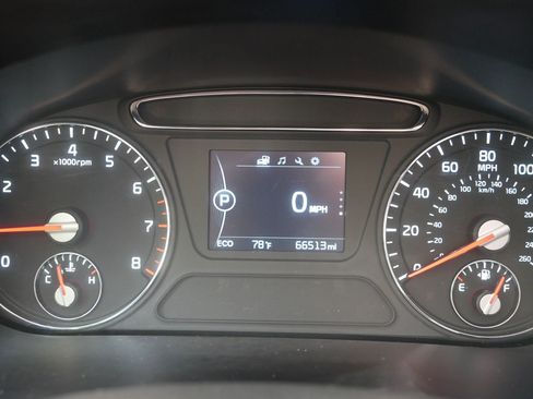 Used 2017 Kia Sorento AWD image 21