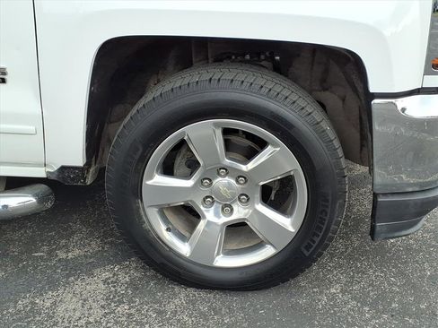 Used 2018 Chevrolet Silverado 1500 LT w/ Texas Edition image 4