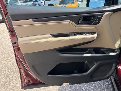 Used 2018 Honda Odyssey EX-L image 8