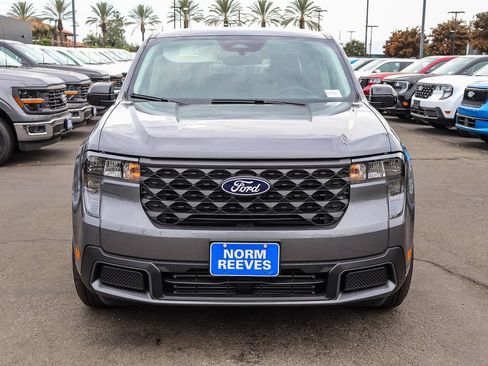 New 2025 Ford Maverick XLT w/ XLT Luxury Package AWD/4WD image 2