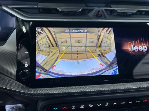 New 2026 Jeep Cherokee Laredo image 25