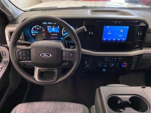 New 2026 Ford F250 XLT w/ FX4 Off-Road Package AWD/4WD image 11