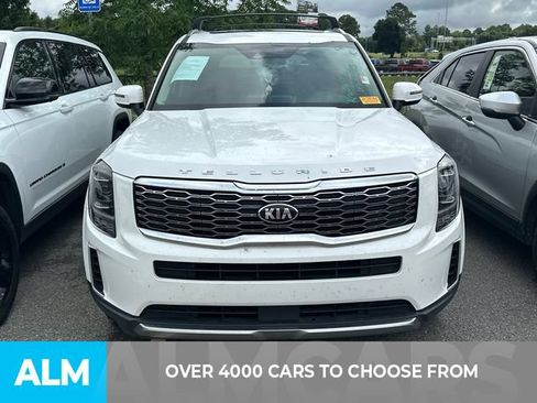 Used 2020 Kia Telluride S w/ S 8 Passenger Seating Package FWD image 2