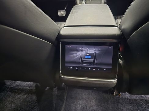Used 2021 Tesla Model S Plaid image 37