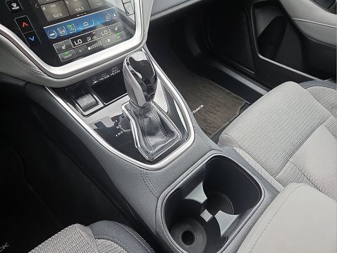 Used 2025 Subaru Outback Premium image 21