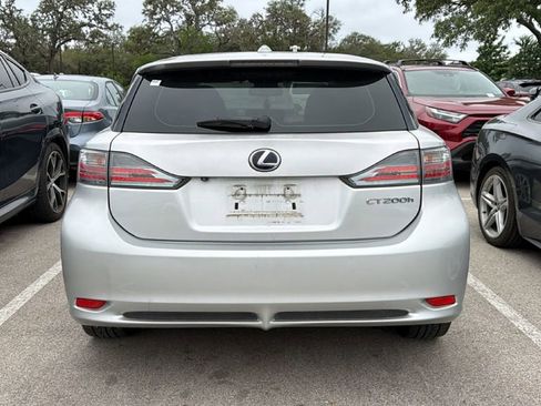 Used 2011 Lexus CT 200h Premium w/ Leather Pkg FWD image 4