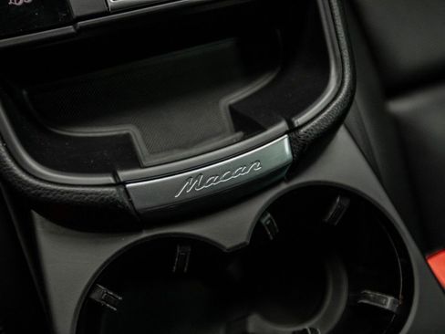 Used 2022 Porsche Macan S image 29