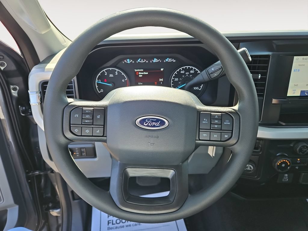 New 2025 Ford F350 XL w/ 360-Degree Camera Package RWD image 12