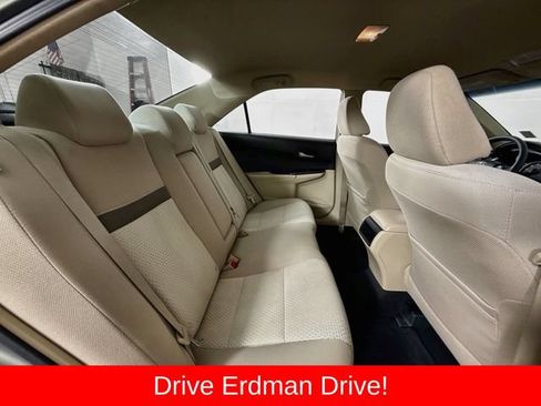 Used 2014 Toyota Camry LE FWD image 28