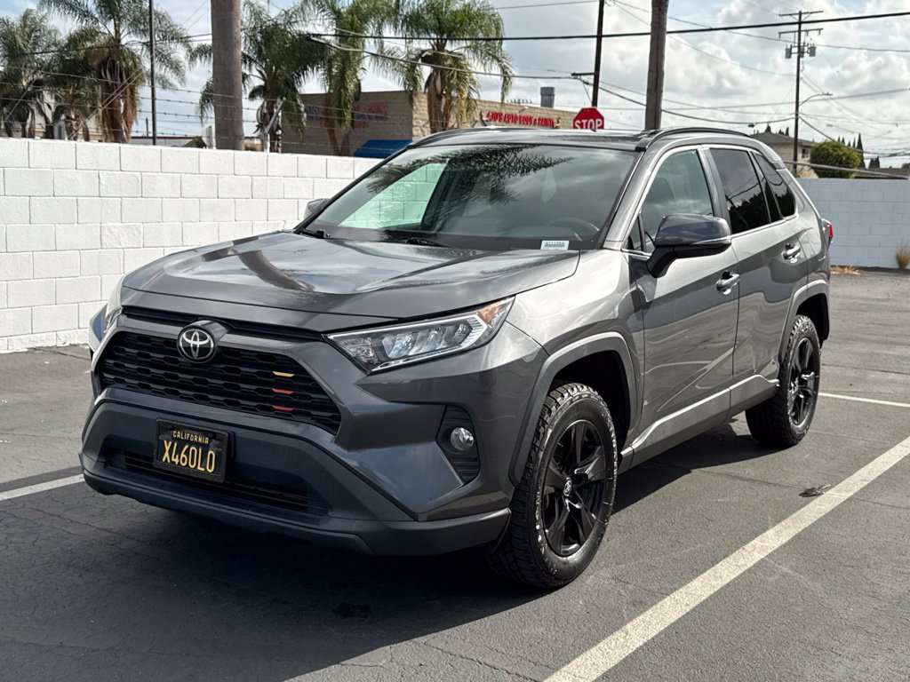 Certified 2021 Toyota RAV4 XLE w/ Convenience Package FWD image 3