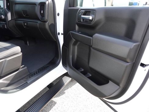 Used 2023 GMC Sierra 1500 Pro w/ Graphite Edition AWD/4WD image 35