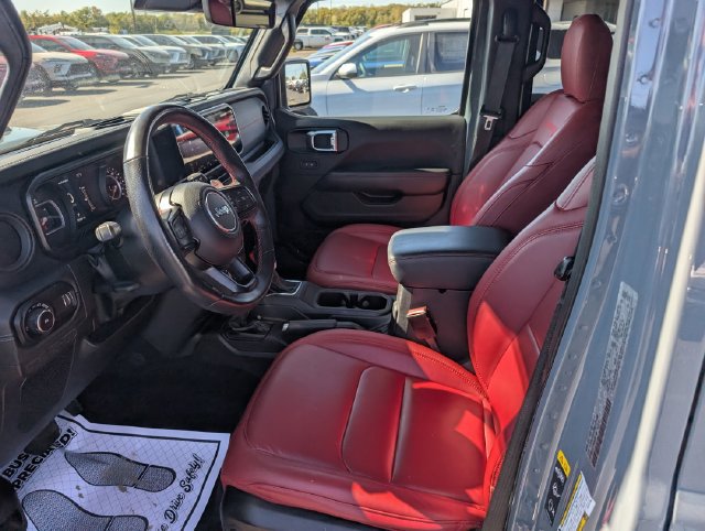 Used 2024 Jeep Wrangler Unlimited Rubicon 392 AWD/4WD image 13