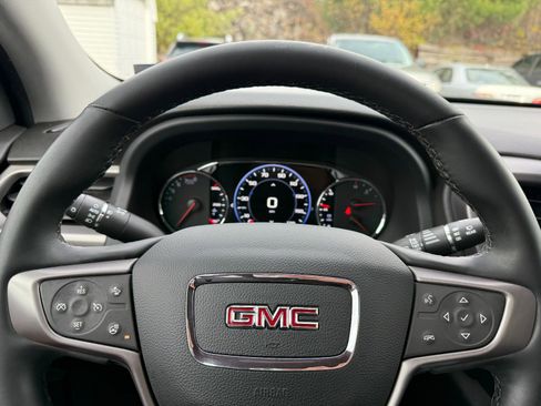 Used 2023 GMC Acadia AT4 w/ Technology Package image 29