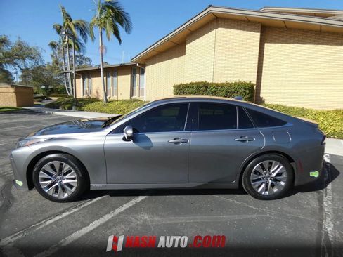Used 2023 Toyota Mirai w/ Advanced Technology Package RWD image 15