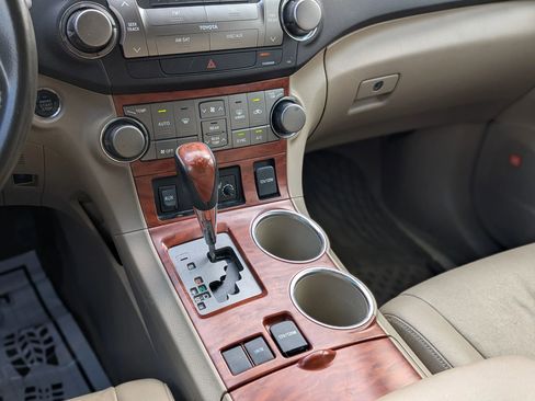 Used 2009 Toyota Highlander Limited FWD image 33