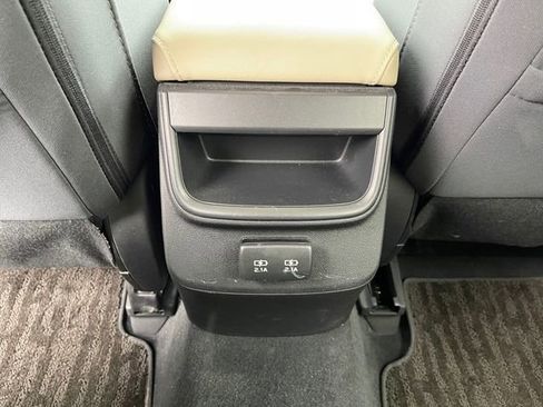 Used 2021 Subaru Outback Premium image 21