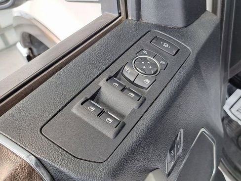 Used 2019 Ford F350 Lariat w/ Lariat Ultimate Package AWD/4WD image 22