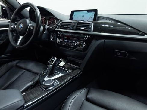 Used 2018 BMW 340i xDrive Sedan w/ Premium Package AWD/4WD image 27