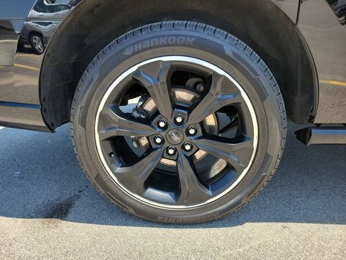 Certified 2023 Ford Expedition Max Limited AWD/4WD image 5