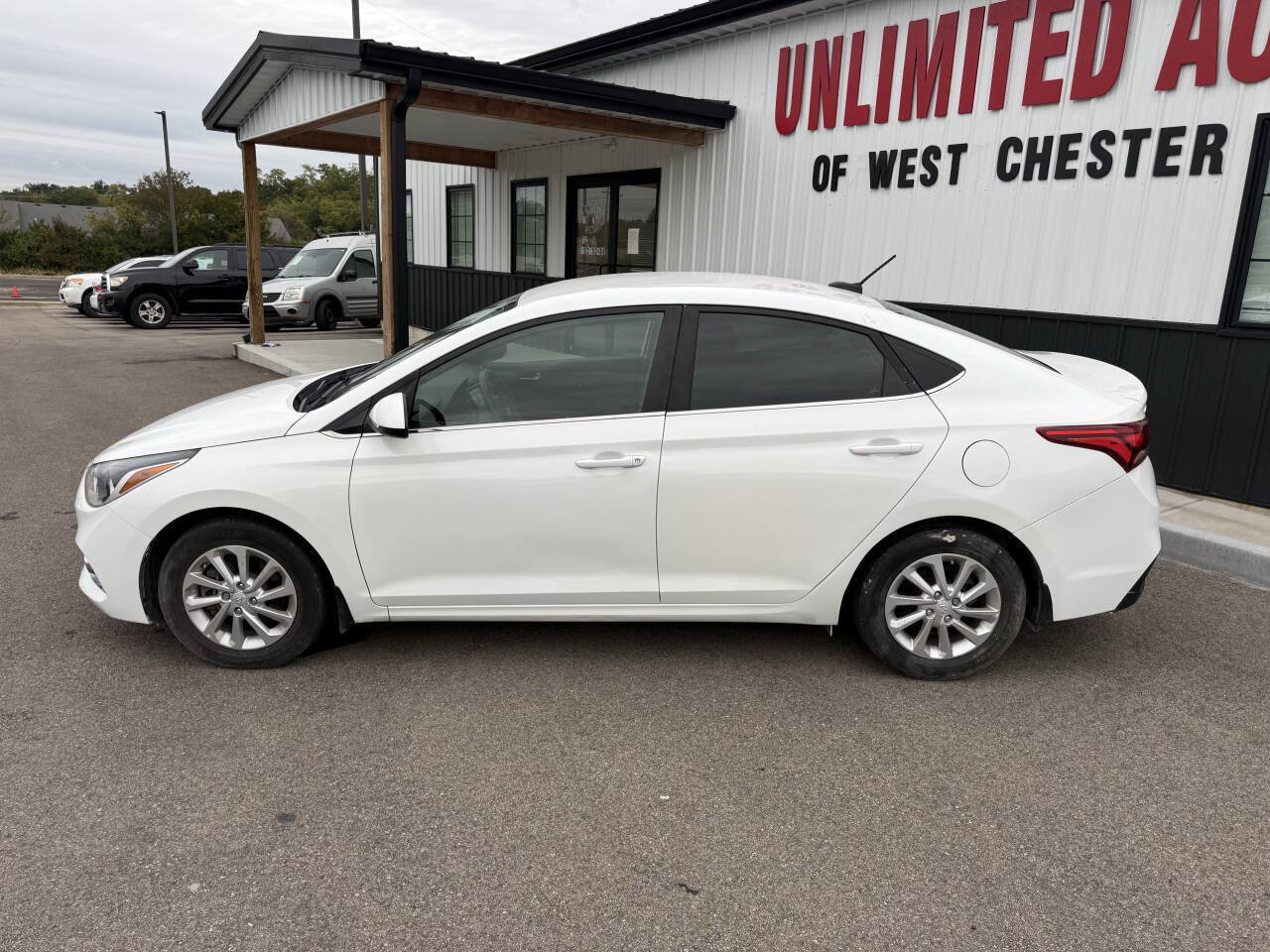 Used 2021 Hyundai Accent SEL FWD image 12