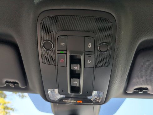 New 2025 Audi Q3 2.0T Premium image 7