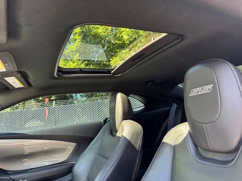 Used 2015 Chevrolet Camaro SS w/ RS Package RWD image 10