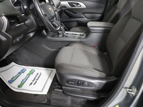 Used 2018 Chevrolet Traverse LT FWD image 13
