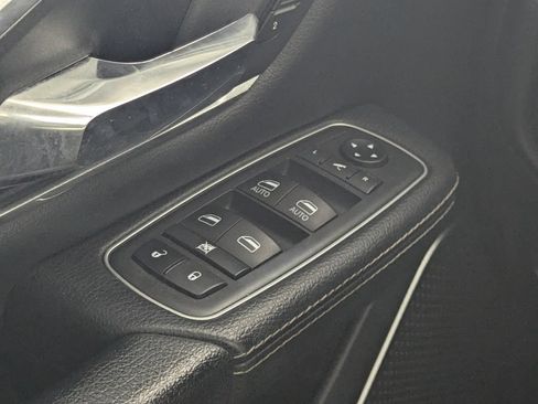 Used 2021 RAM 1500 Laramie RWD image 19