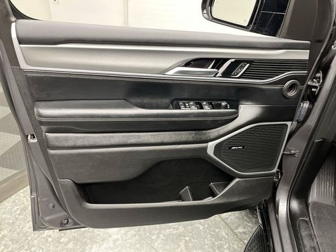 Used 2024 Jeep Wagoneer Series II AWD/4WD image 8
