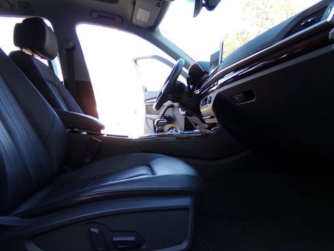 Used 2019 Audi Q5 2.0T Premium Plus w/ Premium Plus Package image 29