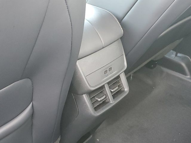 New 2027 GMC Terrain Elevation w/ Elevation Premium Package AWD/4WD image 30
